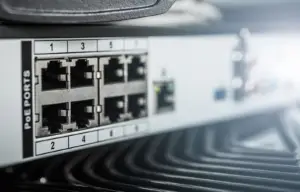 What is the difference between a PoE injector and a PoE splitter