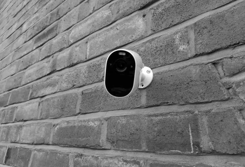 Powerful PoE Extender Distance For Your Surveillance Cameras 1 EnableIT security camera powerful PoE Extender