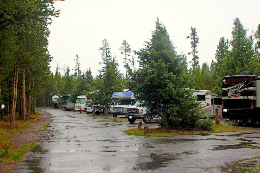 RV Parks 2024 - Wi-Fi Booster or Awesome Ethernet Extenders? 1 Ethernet Extenders for RV Parks