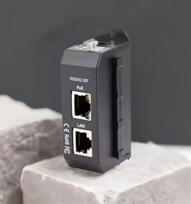 395 Gigabit PoE Injector